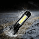 Compra 1 y llevate 2 - LINTERNA TÁCTICA DE ENFOQUE EXTREMO™ - Recargable Y Estuche - 2X1