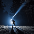 Compra 1 y llevate 2 - LINTERNA TÁCTICA DE ENFOQUE EXTREMO™ - Recargable Y Estuche - 2X1