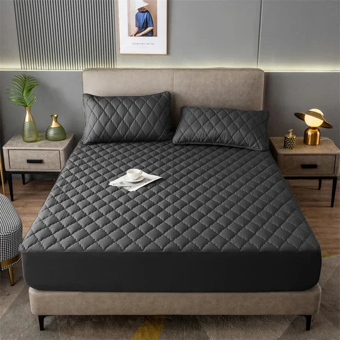 PROTECTOR DE COLCHÓN ANTIFLUIDO ACOLCHADO + ¡2 Fundas de Almohada de REGALO!