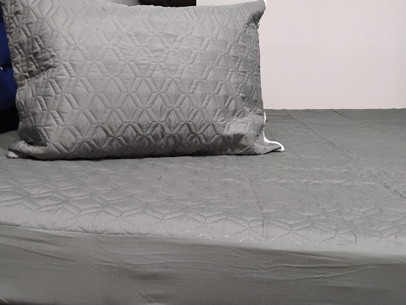 PROTECTOR DE COLCHÓN ANTIFLUIDO ACOLCHADO + ¡2 Fundas de Almohada de REGALO!